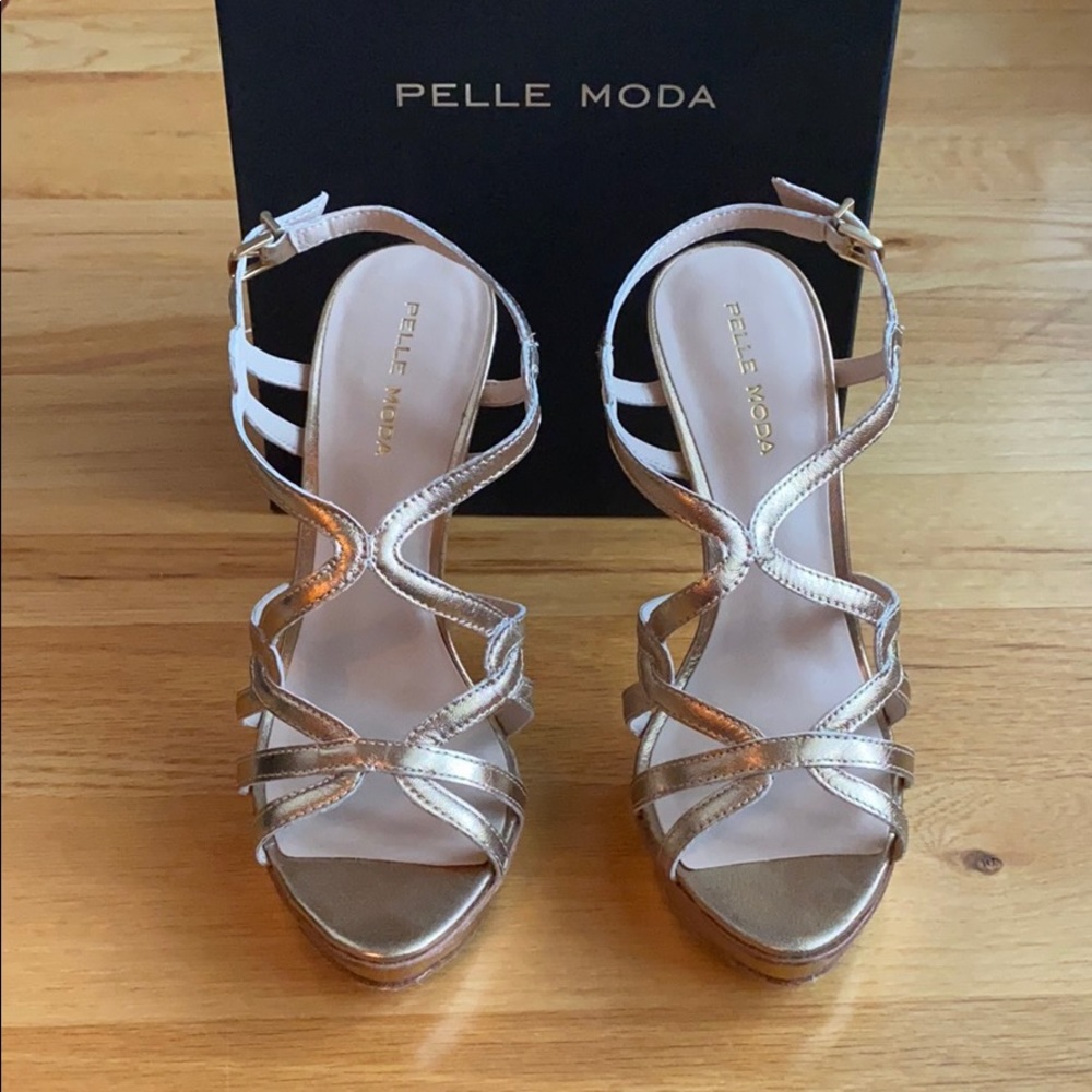 Pelle Moda Gold Heels - Picture 2 of 8